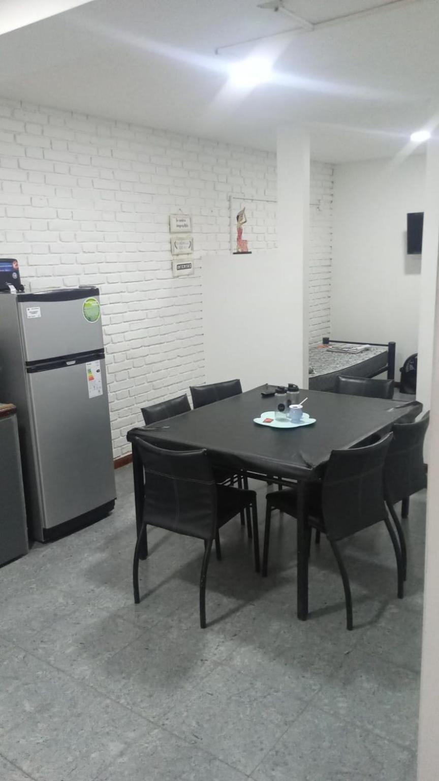 Departamento Ubicadisimo Calle Chile Con Estacionamiento Incluido Capital Mendoza 2 Apartment Ngoại thất bức ảnh
