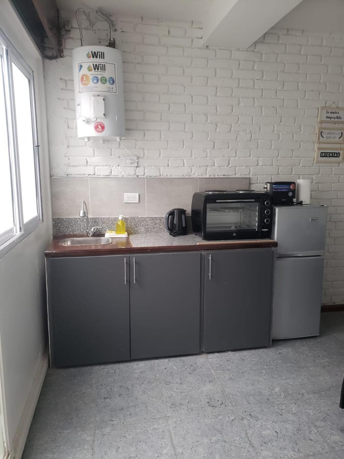 Departamento Ubicadisimo Calle Chile Con Estacionamiento Incluido Capital Mendoza 2 Apartment Ngoại thất bức ảnh